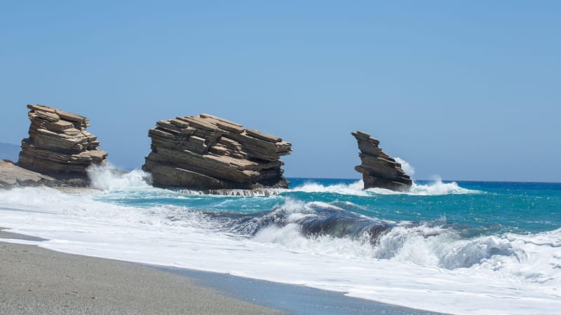 Tragédie v rozbouřeném moři. Na egyptské pláži se utopilo šest studentů, přes dvacet je zraněno
