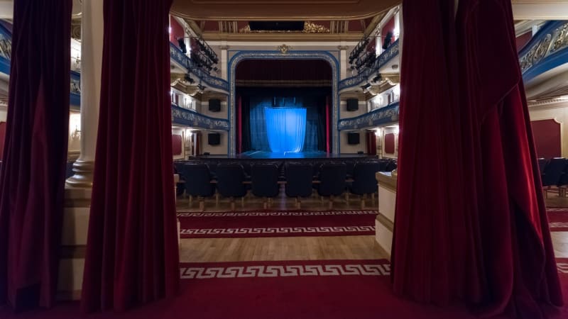 Zemřel Aleš Chrt. Vynikající herec a výjimečný člověk s obrovským srdcem, truchlí kolegyně