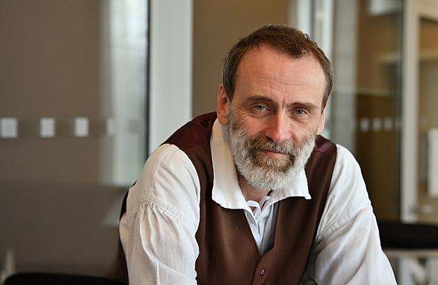 Pumpy začnou pomalu mizet. Vesnická dobíječka se moc neuživí, říká šéf čerpadlářů