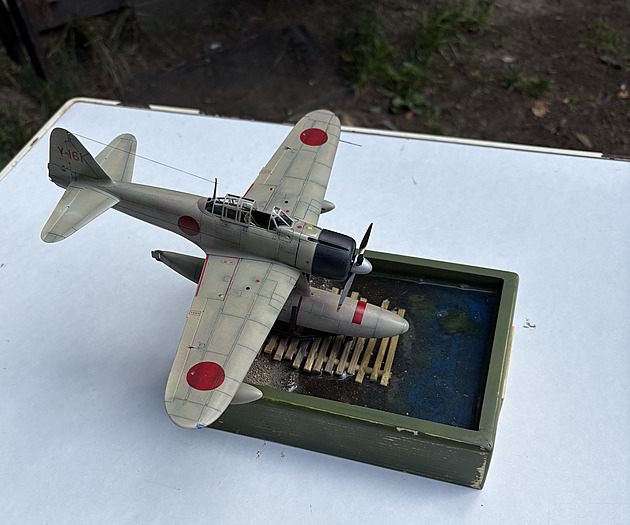 Plovákový Nakajima A6M2-N Rufe se zrodil v upraveném domku na nářadí
