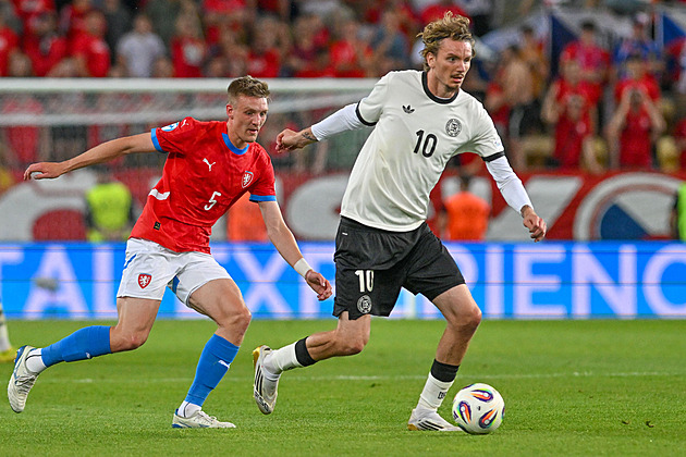 Woltemade přestoupil ze Stuttgartu do Newcastlu za více než dvě miliardy korun