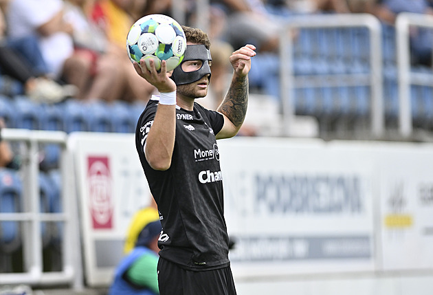 Rok po sestupu v nároďáku. Žádný ostych, říká si Cedidla. V lize riskoval bez masky