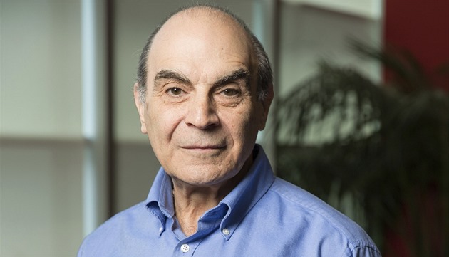 David Suchet promluvil o vnukovi s mimořádně vzácným genetickým onemocněním