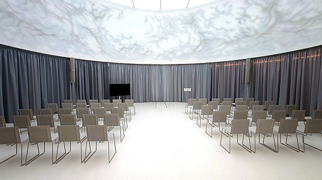 Poslední sbohem. Vysoké Mýto má za 130 milionů novou smuteční síň plnou symboliky