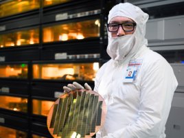 Intel stojí vývoj více než TSMC + Samsung, přesto nemá konkurenceschopný proces