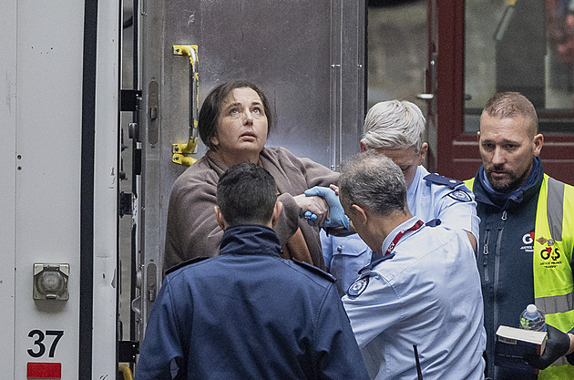 Ženu, která zabila rodinu jedovatými houbami, odsoudili v Austrálii na doživotí