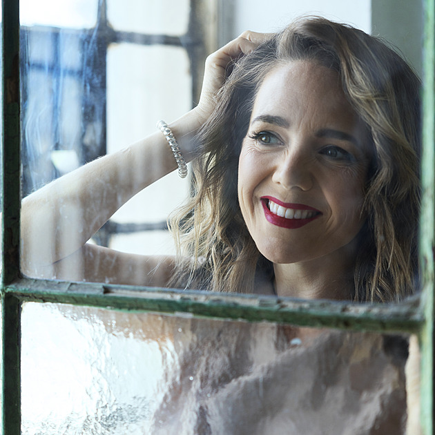 Diváci si na ní mohou vybít emoce, popisuje Lucie Vondráčková svou roli „mrchy“