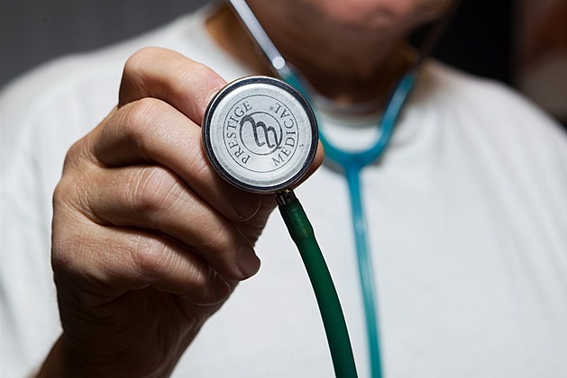 Rozdělí si papírování i práci. Lékaři sdílejí ordinace se svými nástupci