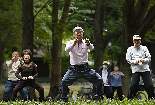 Japonsko už má téměř 100 tisíc lidí nad sto let, před půlstoletím jich byly stovky