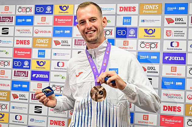 Limity ještě nemám. A že chybí zlato? Všeho do času! slibuje Štefela