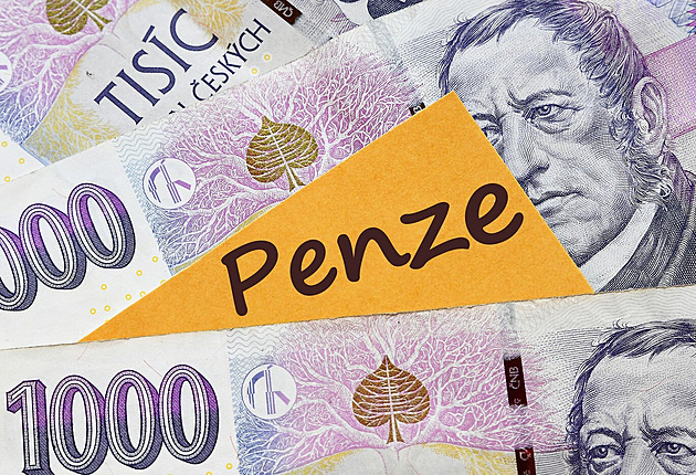 Tisíce lidí si po zavedení minimální penze polepší, starobní důchod bude 9800 korun