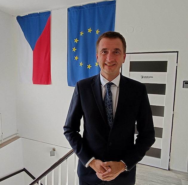 Není lepší místo na žití než můj domovský region, tvrdí lídr Starostů Vlček