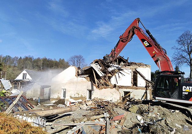 Nový začátek. První rodiny, jimž povodeň vzala domy, se dočkaly výměny pozemků