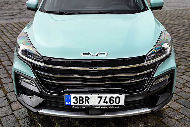 Tajemný crossover chce být Evropanem, zatím se ale jen učí výslovnost