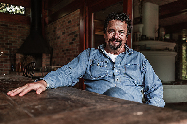 RECENZE: Víc říkat než mluvit. Michal Viewegh v novince skalpuje sám sebe