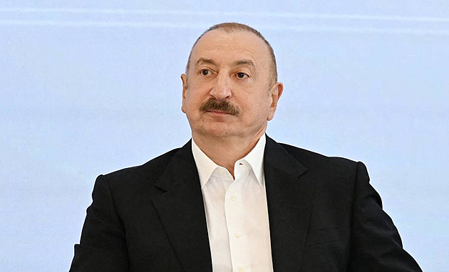 Rusové v Kyjevě zasáhli velvyslanectví Ázerbájdžánu, prezident Alijev zuří