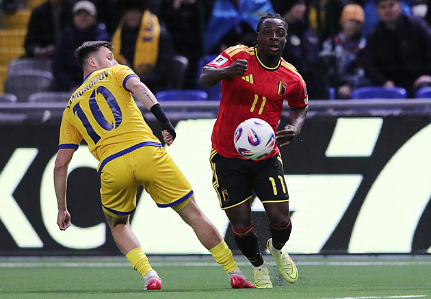 Belgičtí fotbalisté odkládají oslavy, Americe se přiblížili Španělé a Švýcaři