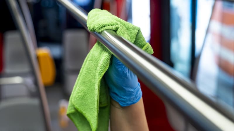 Necestujte do Česka, můžete se tam nakazit. Polské ministerstvo varuje své občany