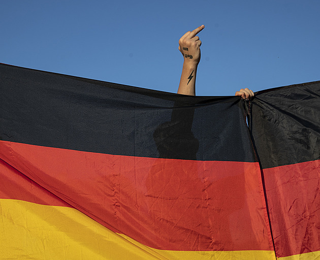 Poláci jsou Afroameričané Evropy, ukradli nám území, řekl člen AfD. Rozčílil Tuska