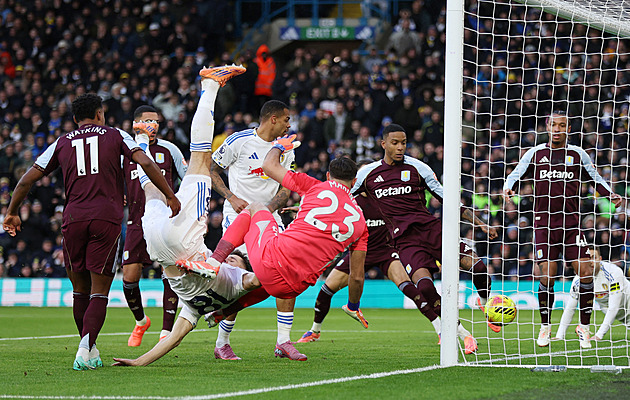 ONLINE: Hraje se derby Arsenalu s Tottenhamem. Villa otočila na Leedsu