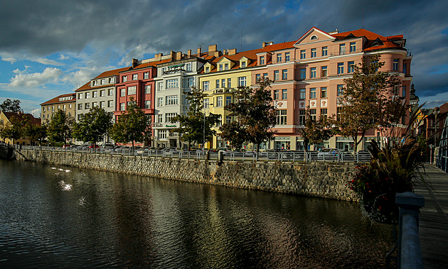 Budějovický rozpočet na rok 2026: začne stavba náplavky u Malše i noclehárny