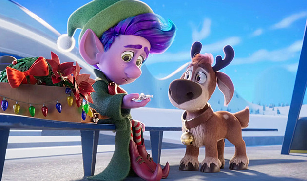 RECENZE: No to mě ozdob! Kvůli hackerovi musí Santa Claus zvládnout Vánoce offline