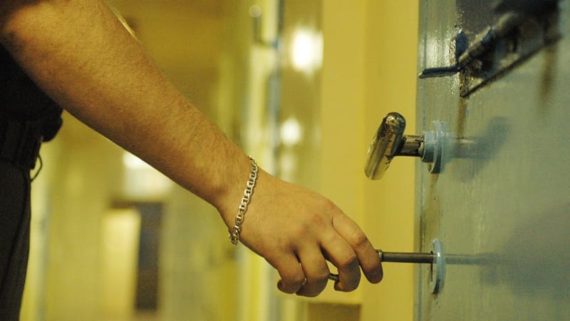 Stovky vězňů míří předčasně na svobodu, dalším se zkrátí tresty. Může za to změna zákona