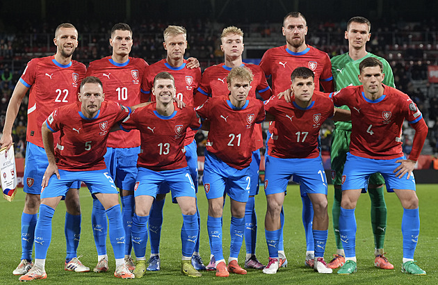 Stovky lístků za trojnásobek. Fotbalová asociace bojuje před baráží s překupníky