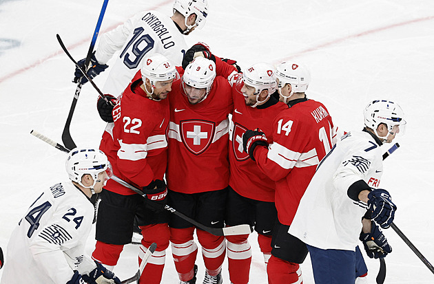 Švýcarským hokejistům vyšel vstup do olympijského turnaje, Francii vynulovali
