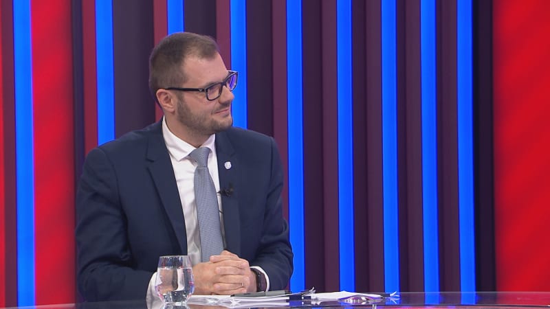 Otočka u Motoristů. Poslanec chtěl policejní útvar proti týrání, ve Sněmovně návrh odmítl