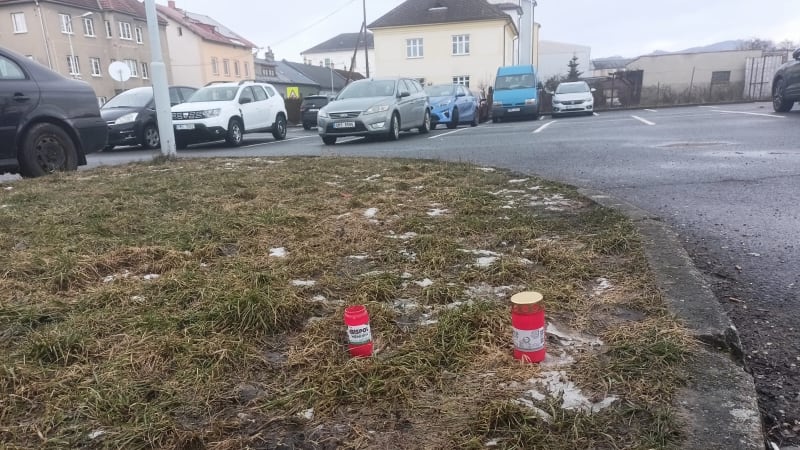 Ubodaná taxikářka Jaruška po sobě zanechala tři děti. Její partner žádá o pomoc
