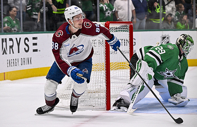 Skvělý Nečas byl u čtyř gólů Colorada, Gudas se trefil v přestřelce