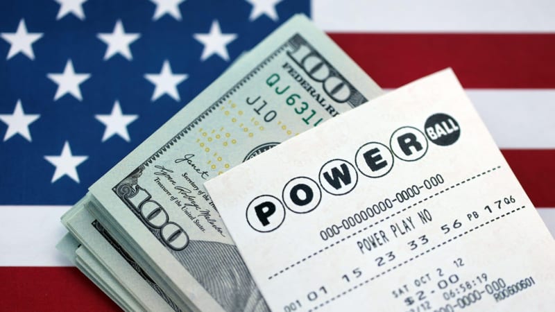 Za pár korun miliardářem: Američan trefil pohádkový jackpot, čeká ho příjemná volba