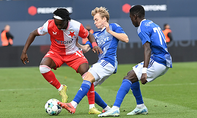 ONLINE: Slavia - Olomouc 0:1, jásal Sejk, na druhé straně zahazuje tutovku Sadílek