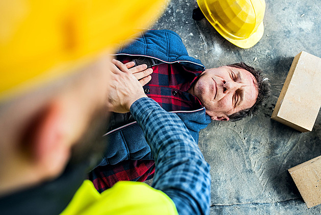 Neuznaný pracovní úraz. Když zaměstnavatel řekne ne, může rozhodnout soud