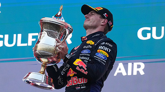 První výhra v sezoně F1 pro Verstappena. Ovládl bláznivý závod v Malajsii