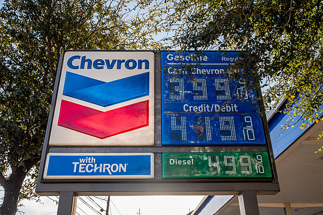 Američané si budou moct koupit daňově zvýhodněný diesel, rozhodl Trump