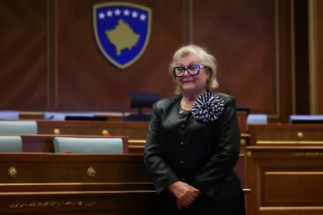 Kosovský parlament zvolil novou prezidentku, bude jí profesorka ekonomie Pulaová