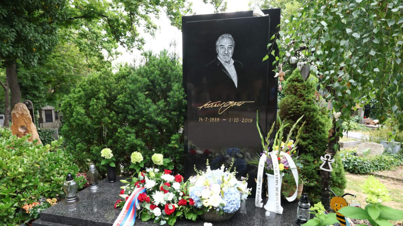 Odkaz Karla Gotta žije: Podívejte se na speciál CNN Prima NEWS k výročí úmrtí slavného zpěváka