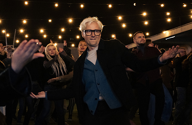Samotáři, Šeptej a Kluci to vidí jinak než holky. Nejen Ondříček točil generační filmy