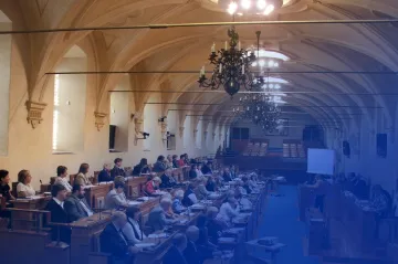 Ceny dálničních známek se nebudou pravidelně zvyšovat, umožnil to Senát