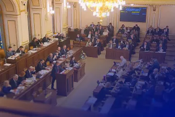 Poslanci interpelují ministry